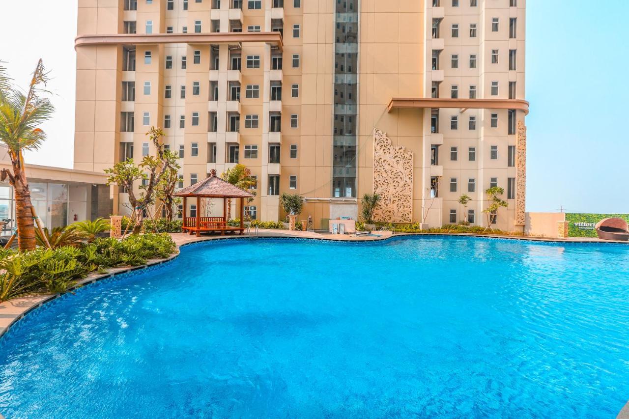 Super Oyo Collection O 16 Vittoria Residence Jakarta Kültér fotó