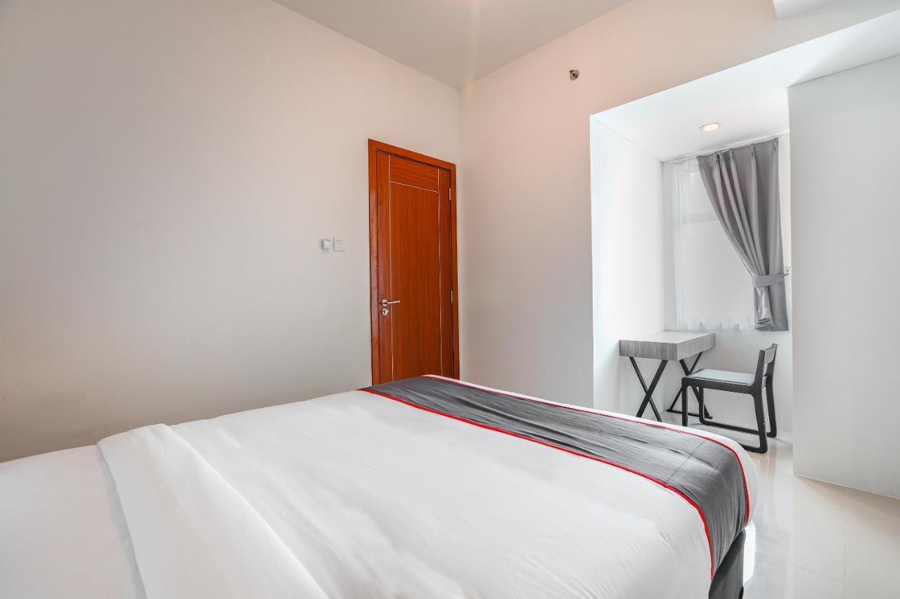 Super Oyo Collection O 16 Vittoria Residence Jakarta Kültér fotó