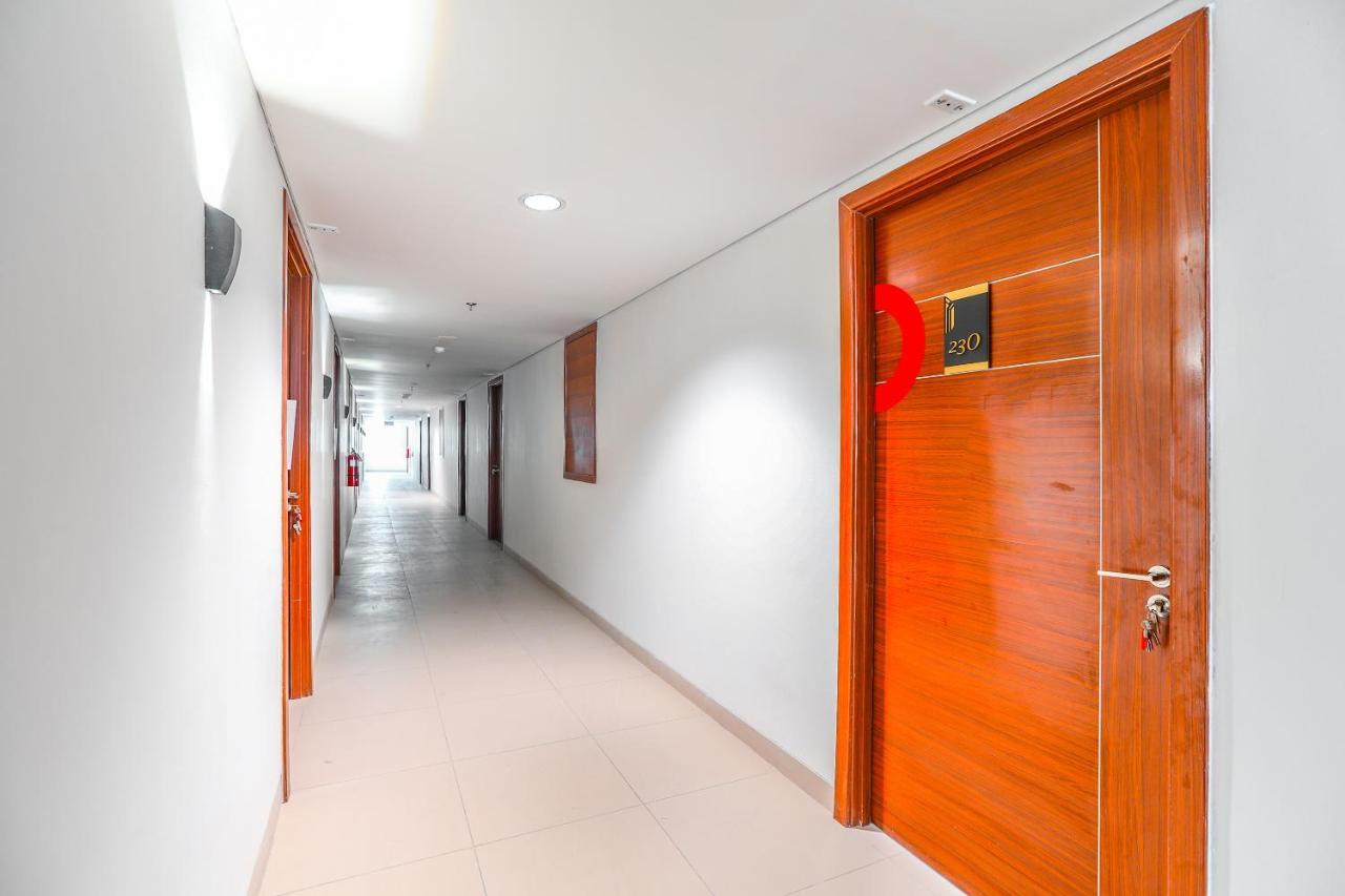 Super Oyo Collection O 16 Vittoria Residence Jakarta Kültér fotó