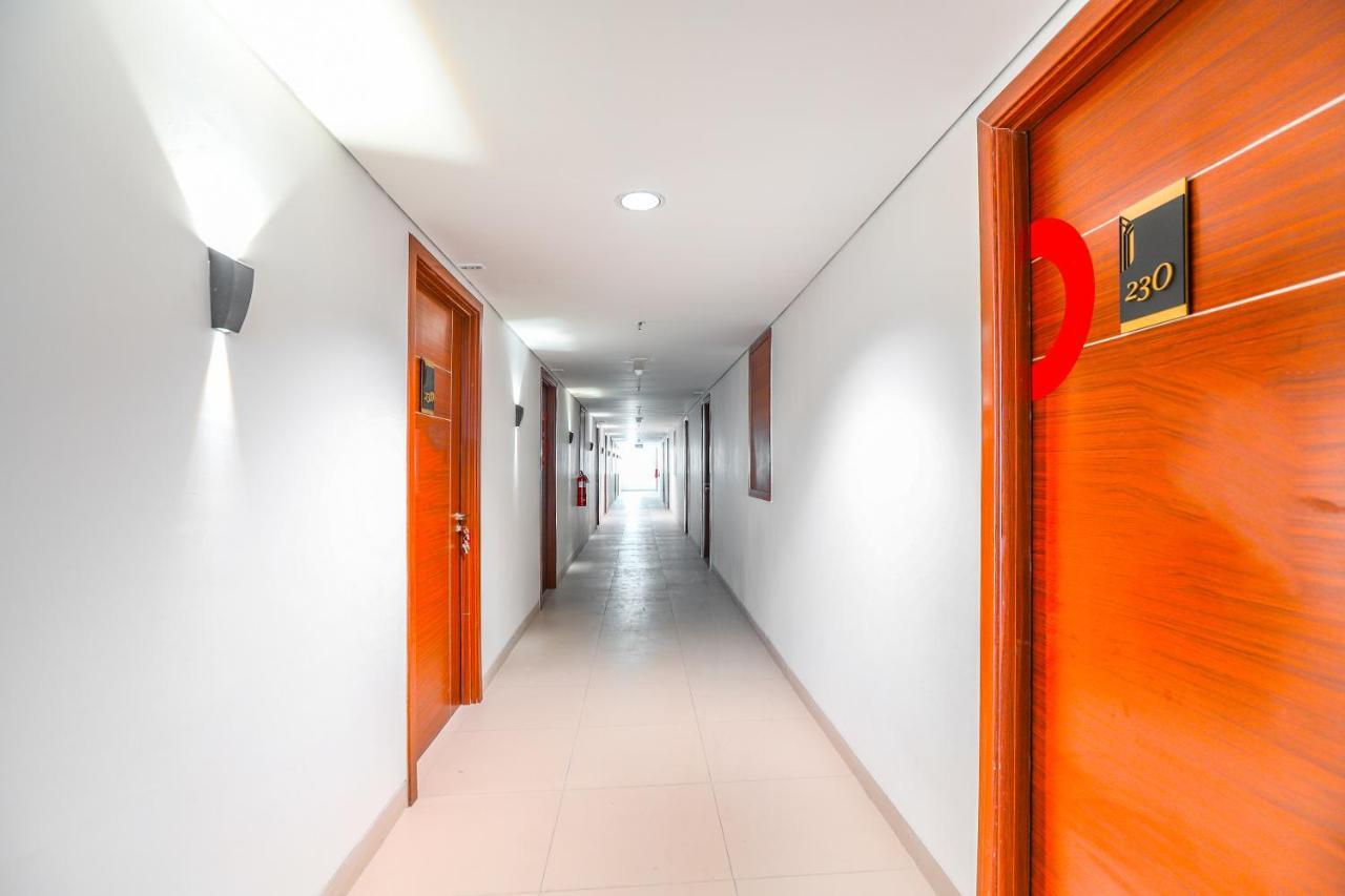 Super Oyo Collection O 16 Vittoria Residence Jakarta Kültér fotó